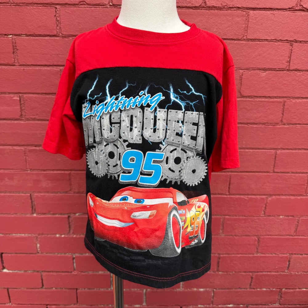 Vtg Y2K Disney Pixar Cars Lightning McQueen Red Black Graphic Shirt Kids Size 4‎